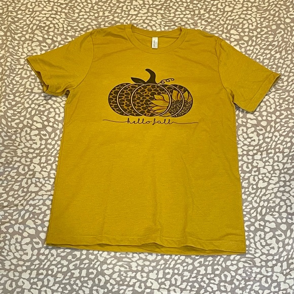 Hello fall tee - Picture 2 of 7
